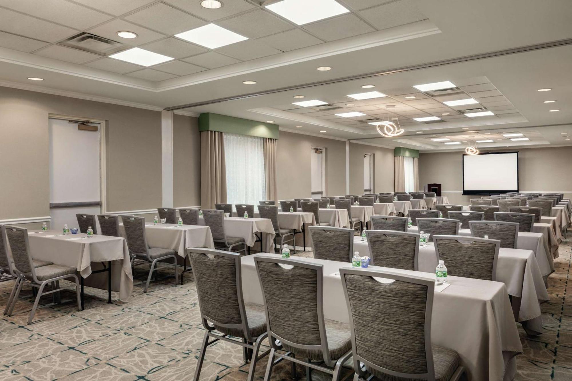 Hilton Garden Inn Bridgewater Extérieur photo