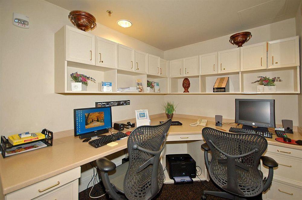 Hilton Garden Inn Bridgewater Extérieur photo